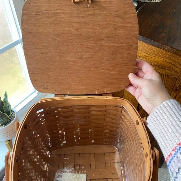 Longaberger 1990 Handcrafted Large Brown Woven Basket EUC